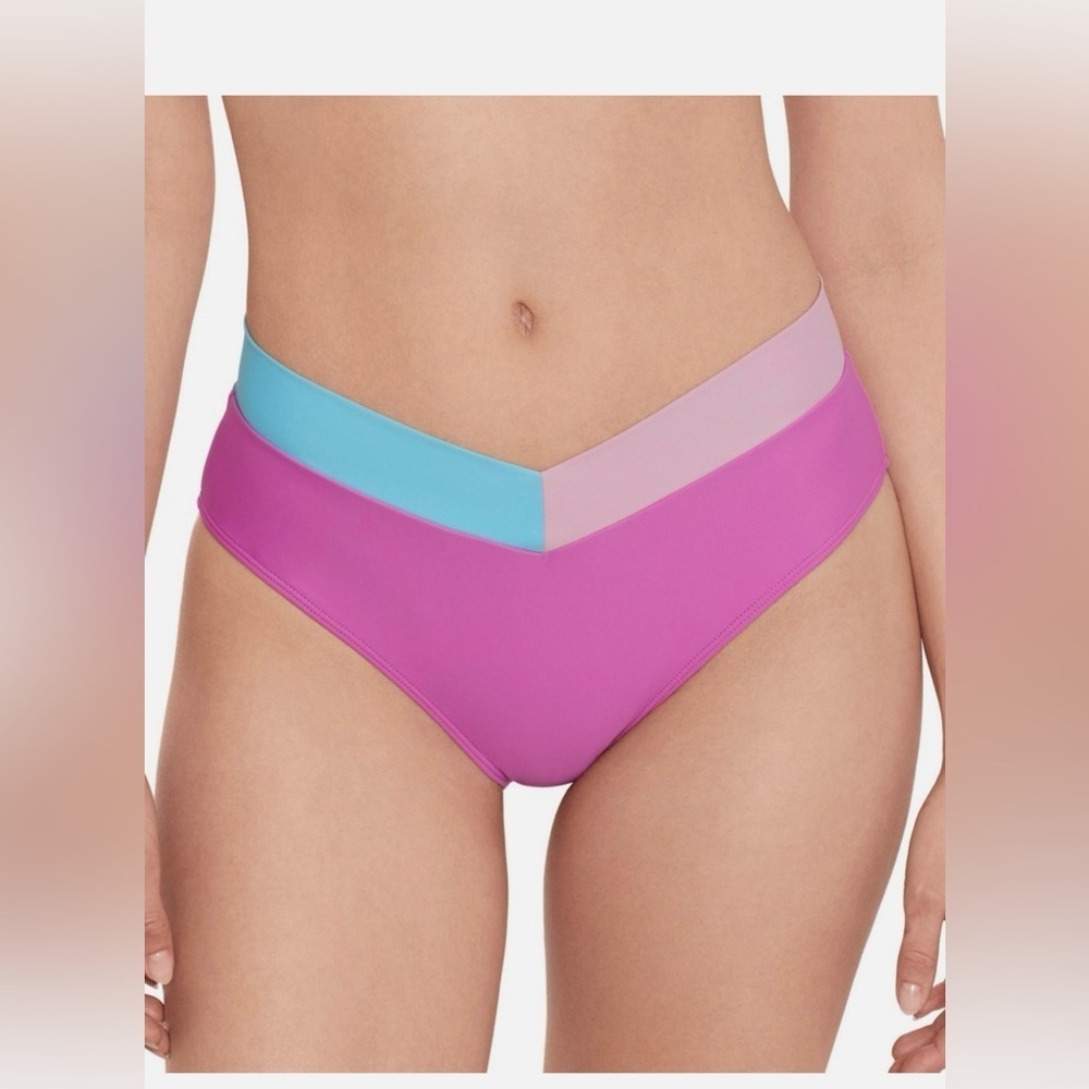 COPY - NWT Salt + Cove
Juniors' Color Blocked Bikini Bottoms small